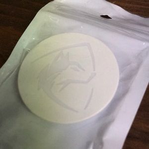 Alphalete pop socket